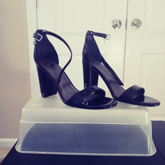G by Guess Women's Black Heels - NWOT - Picture 4 of 11